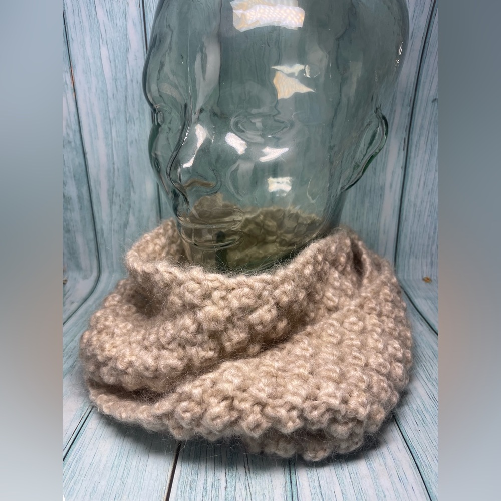 Eileen Fisher Hand knit Airy Mohair Skinny Infinity Scarf Italian Yarn One Size